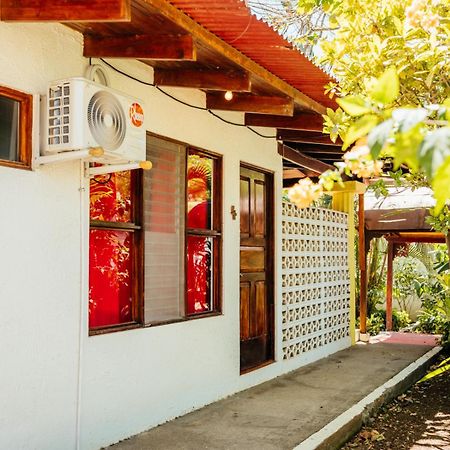 Hotel Hibiscus Cabina 4 Playa Junquillal ภายนอก รูปภาพ